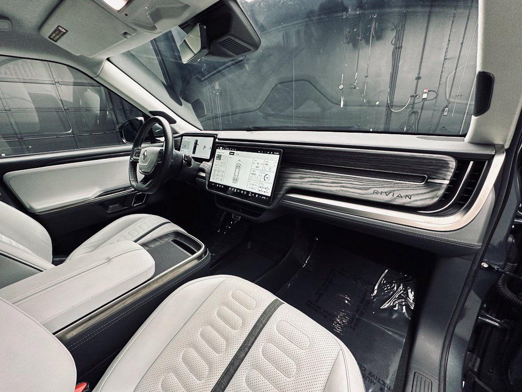 Used 2022 Rivian R1T Adventure AWD/4WD image 19