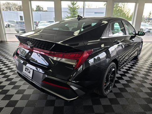 New 2026 Hyundai Elantra SEL Sport image 5