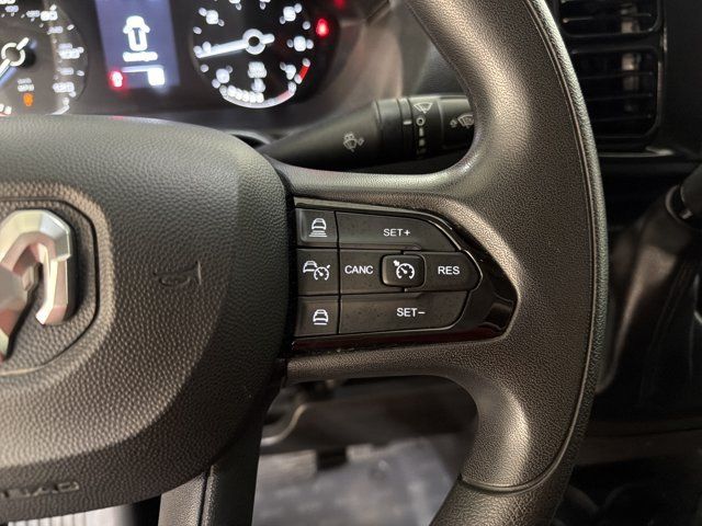 Used 2025 RAM ProMaster 2500 w/ Convenience Group FWD image 25