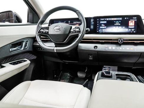 Used 2024 Nissan Ariya FWD image 23