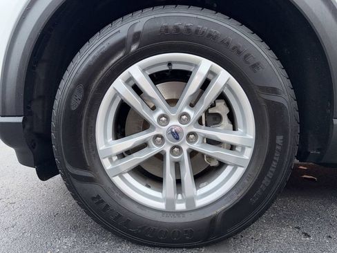 Used 2021 Ford Explorer XLT AWD/4WD image 19
