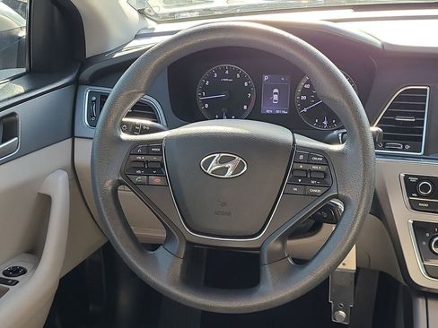 Used 2016 Hyundai Sonata SE image 22