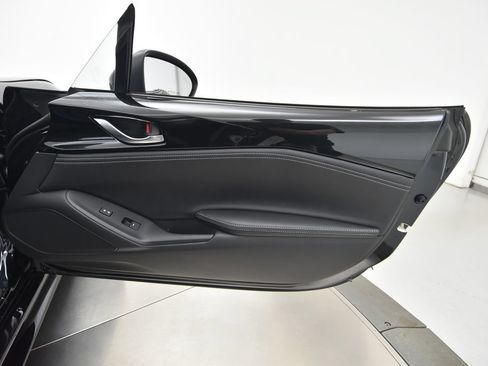 New 2026 MAZDA MX-5 Miata RF Grand Touring w/ Appearance Package RWD image 38
