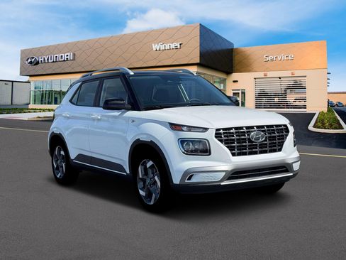 New 2026 Hyundai Venue SEL image 11