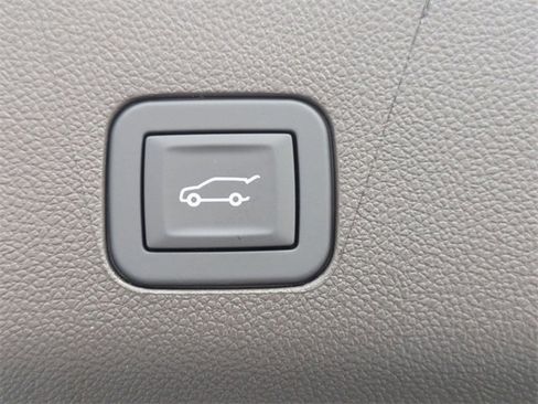 New 2026 Chevrolet Suburban LT w/ Comfort Package image 34