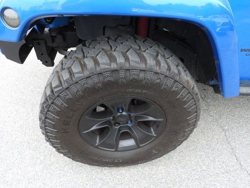 Used 2015 Jeep Wrangler Unlimited Sport AWD/4WD image 2