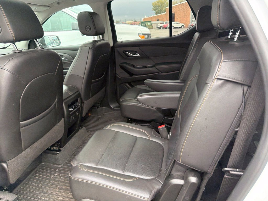 Used 2021 Chevrolet Traverse Premier w/ Redline Edition FWD image 8