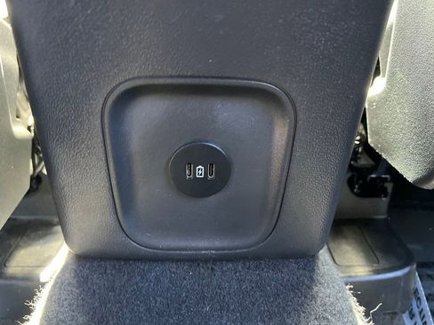 Used 2024 Ford Escape ST-Line AWD/4WD image 30