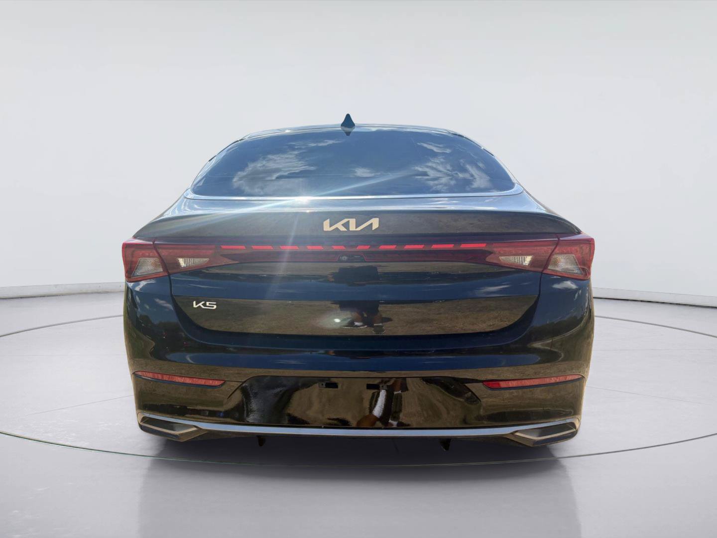 Used 2023 Kia K5 LXS FWD image 4