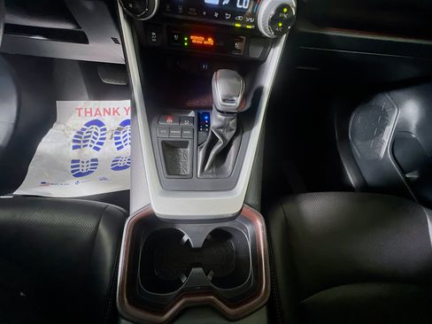 Used 2019 Toyota RAV4 Limited w/ Cold Weather Package FWD image 25