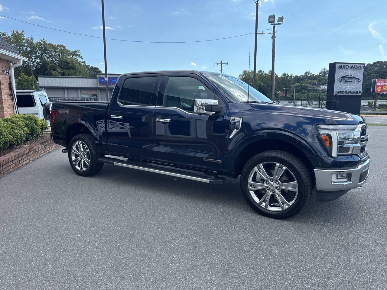 Used 2024 Ford F150 Lariat w/ Equipment Group 502A High AWD/4WD image 9