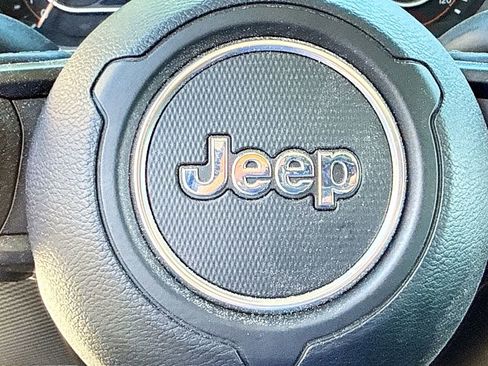Used 2021 Jeep Gladiator Sport AWD/4WD image 13