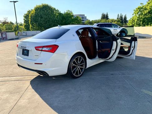 Used 2019 Maserati Ghibli GranLusso RWD image 68