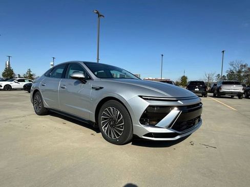 New 2026 Hyundai Sonata SEL image 1