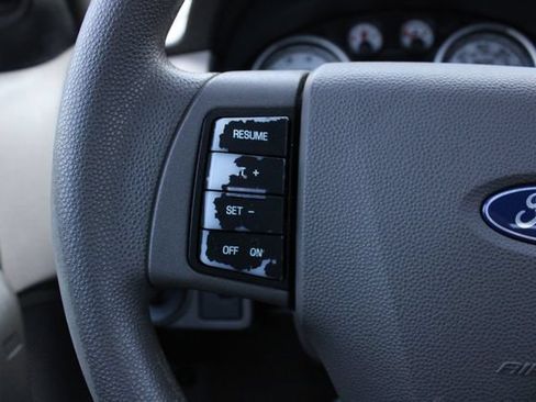 Used 2011 Ford Focus SE w/ Sedan SE Appearance Pkg FWD image 10