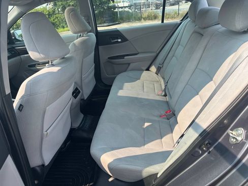 Used 2016 Honda Accord EX image 13