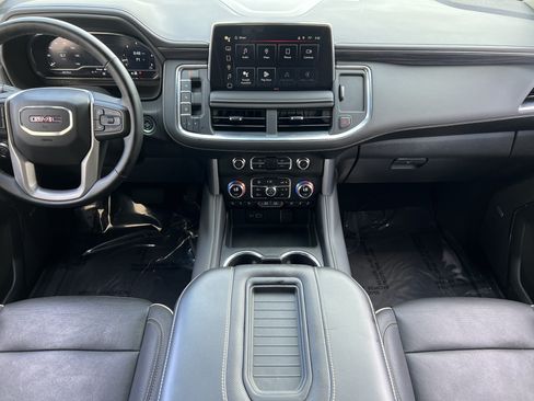 Used 2024 GMC Yukon SLT w/ SLT Luxury Package AWD/4WD image 36
