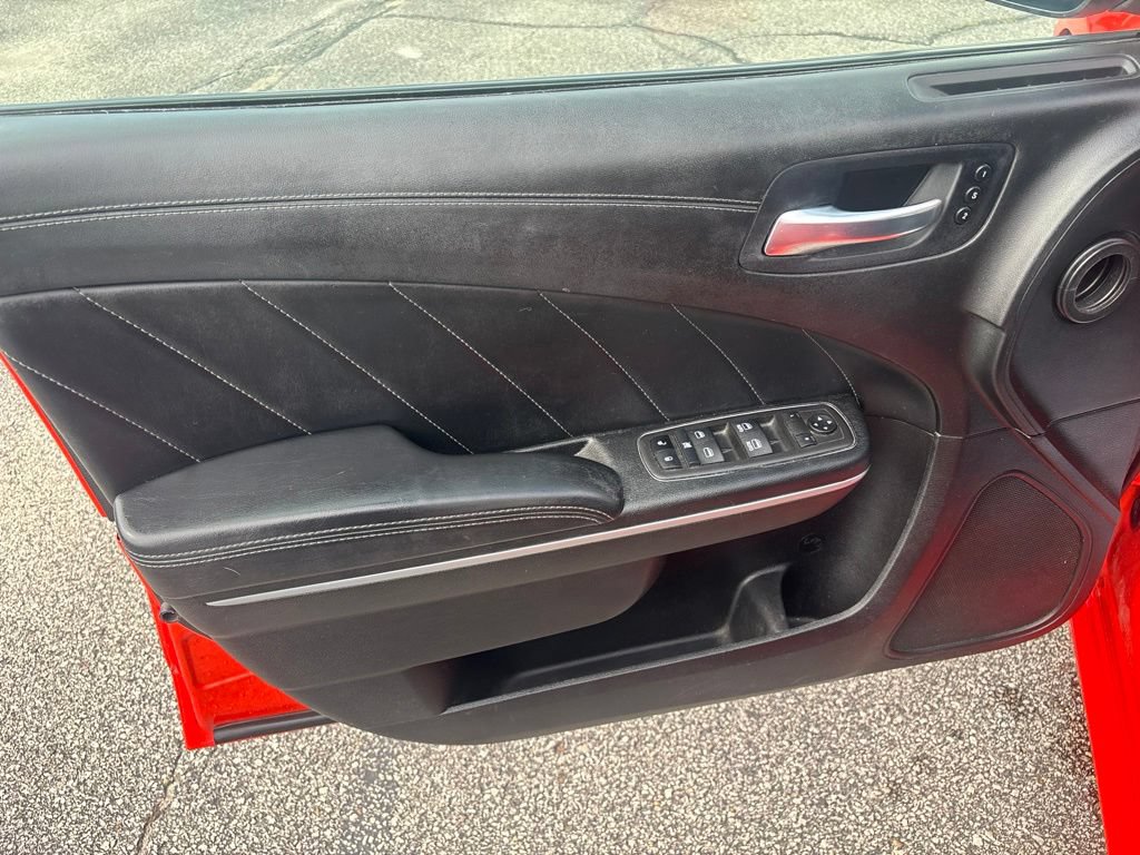 Used 2021 Dodge Charger SXT w/ Plus Group RWD image 17