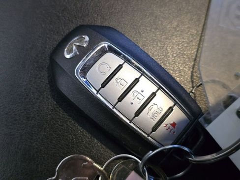 Used 2023 INFINITI Q50 Red Sport 400 w/ Black Opal Edition image 31