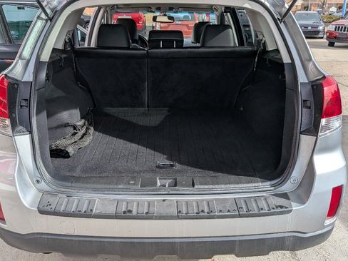 Used 2011 Subaru Outback 2.5i Limited w/ PWR Moonroof Pkg image 12