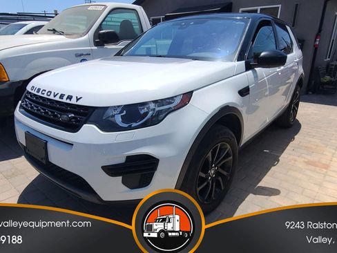 Used 2018 Land Rover Discovery Sport SE AWD/4WD image 1