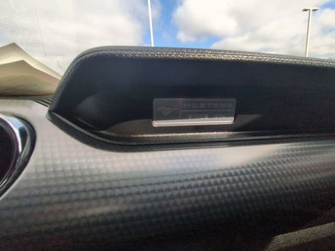 Used 2017 Ford Mustang GT w/ GT Performance Package image 32