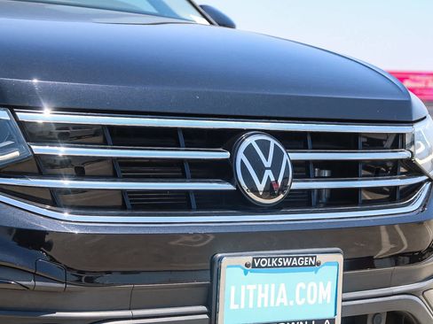 Used 2022 Volkswagen Tiguan S image 5