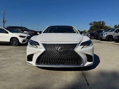 Used 2018 Lexus LS 500 image 2