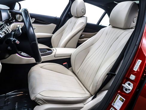 Used 2021 Mercedes-Benz E 350 Sedan w/ Premium Package image 17