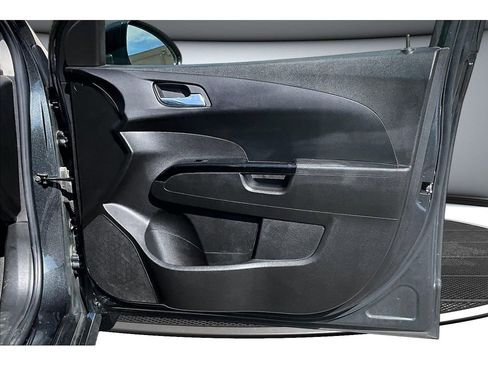 Used 2018 Chevrolet Sonic LT w/ True North Edition FWD image 22