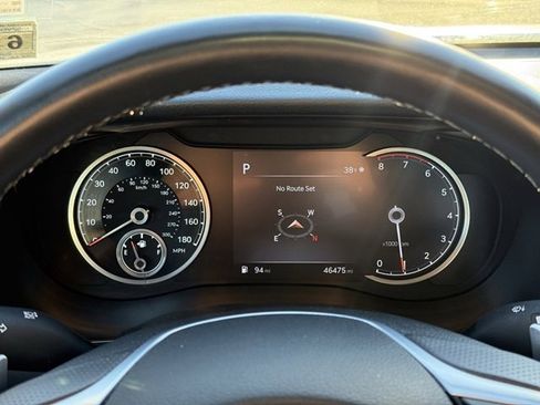 Used 2023 Genesis G70 2.0T image 14