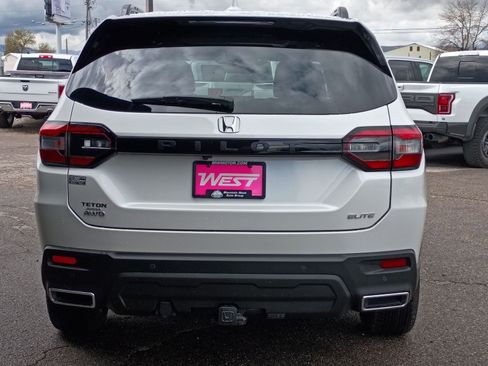 Used 2025 Honda Pilot Elite image 4