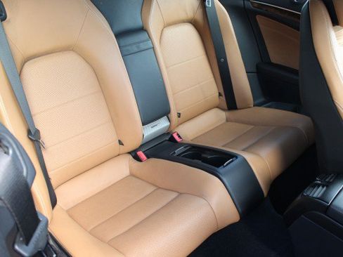 Used 2015 Mercedes-Benz E 550 Cabriolet image 3