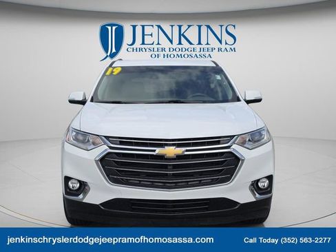 Used 2019 Chevrolet Traverse LT FWD image 11