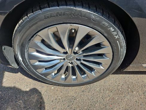 Used 2017 Genesis G90 3.3T Premium RWD image 27