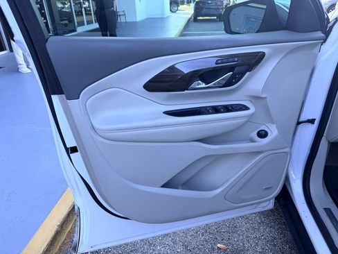 Used 2020 GMC Terrain Denali w/ Denali Premium Package image 10