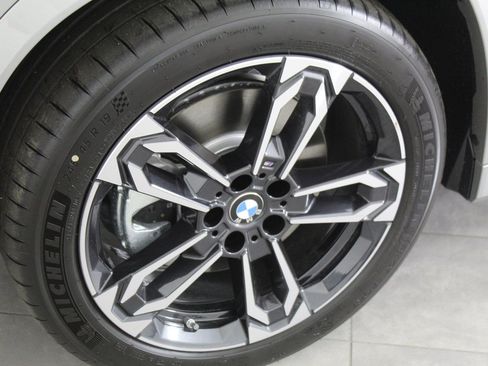 Used 2025 BMW X1 xDrive28i w/ Technology Package image 22