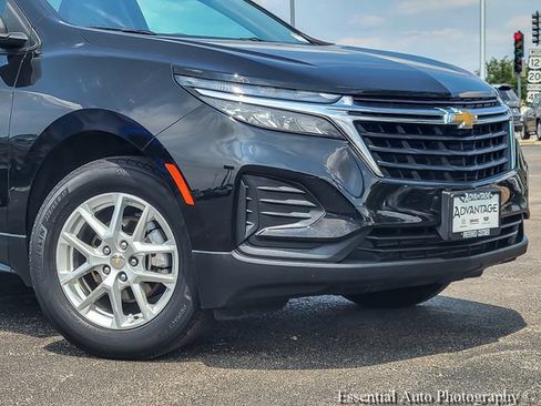Certified 2022 Chevrolet Equinox LS w/ LS Convenience Package FWD image 3
