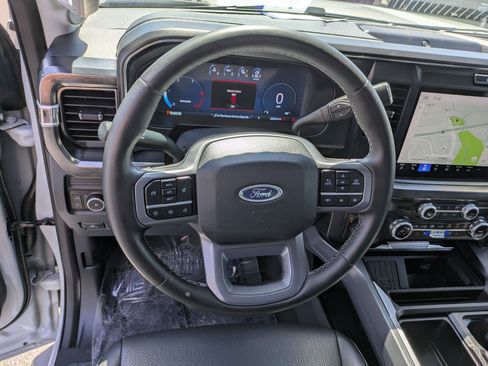 Certified 2025 Ford F250 Lariat AWD/4WD image 18