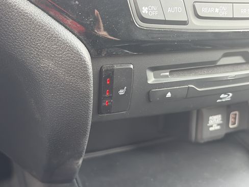 Used 2021 Honda Pilot Touring image 38