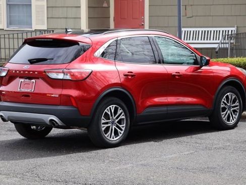 Certified 2022 Ford Escape SEL image 4