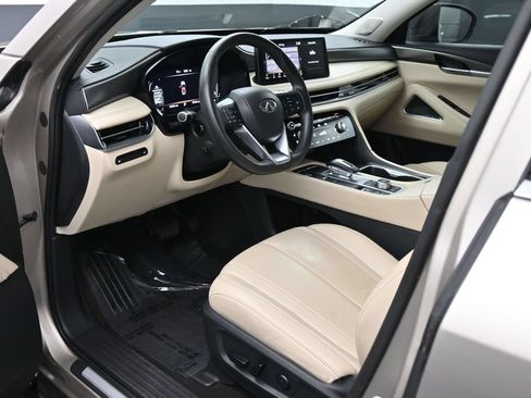 Used 2023 INFINITI QX60 Luxe w/ Performance Audio Package FWD image 2