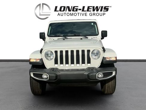 Used 2019 Jeep Wrangler Unlimited Sahara AWD/4WD image 11