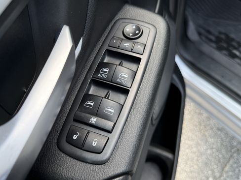 Used 2021 RAM 1500 Big Horn AWD/4WD image 14