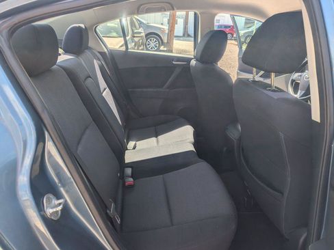 Used 2010 MAZDA MAZDA3 i Touring FWD image 12