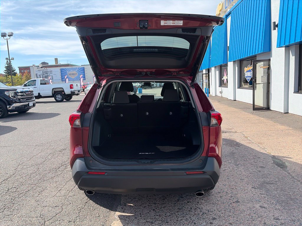 Used 2022 Toyota RAV4 XLE w/ Convenience Package AWD/4WD image 31