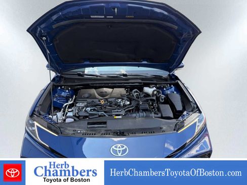Used 2025 Toyota Camry XSE AWD/4WD image 8
