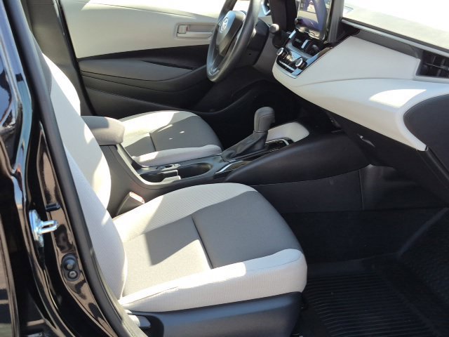 Used 2026 Toyota Corolla LE w/ LE Premium Package FWD image 22