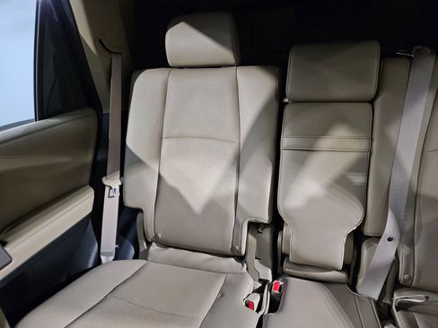 Used 2018 Toyota 4Runner Limited image 12