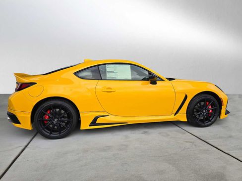 New 2026 Toyota GR86 YUZU Limited image 2